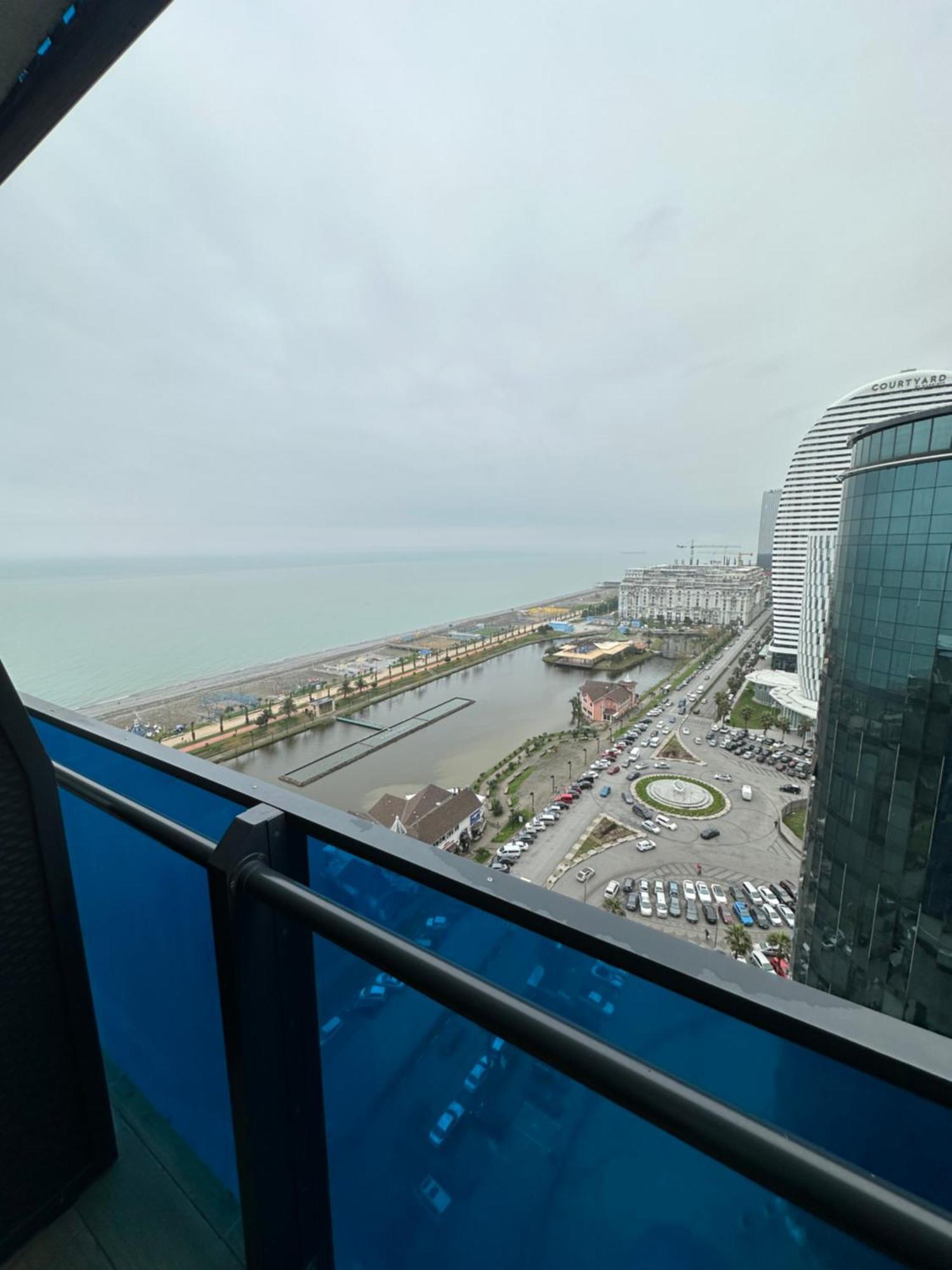 אפרטהוטל באטומי Orbi City Luxury Towers מראה חיצוני תמונה