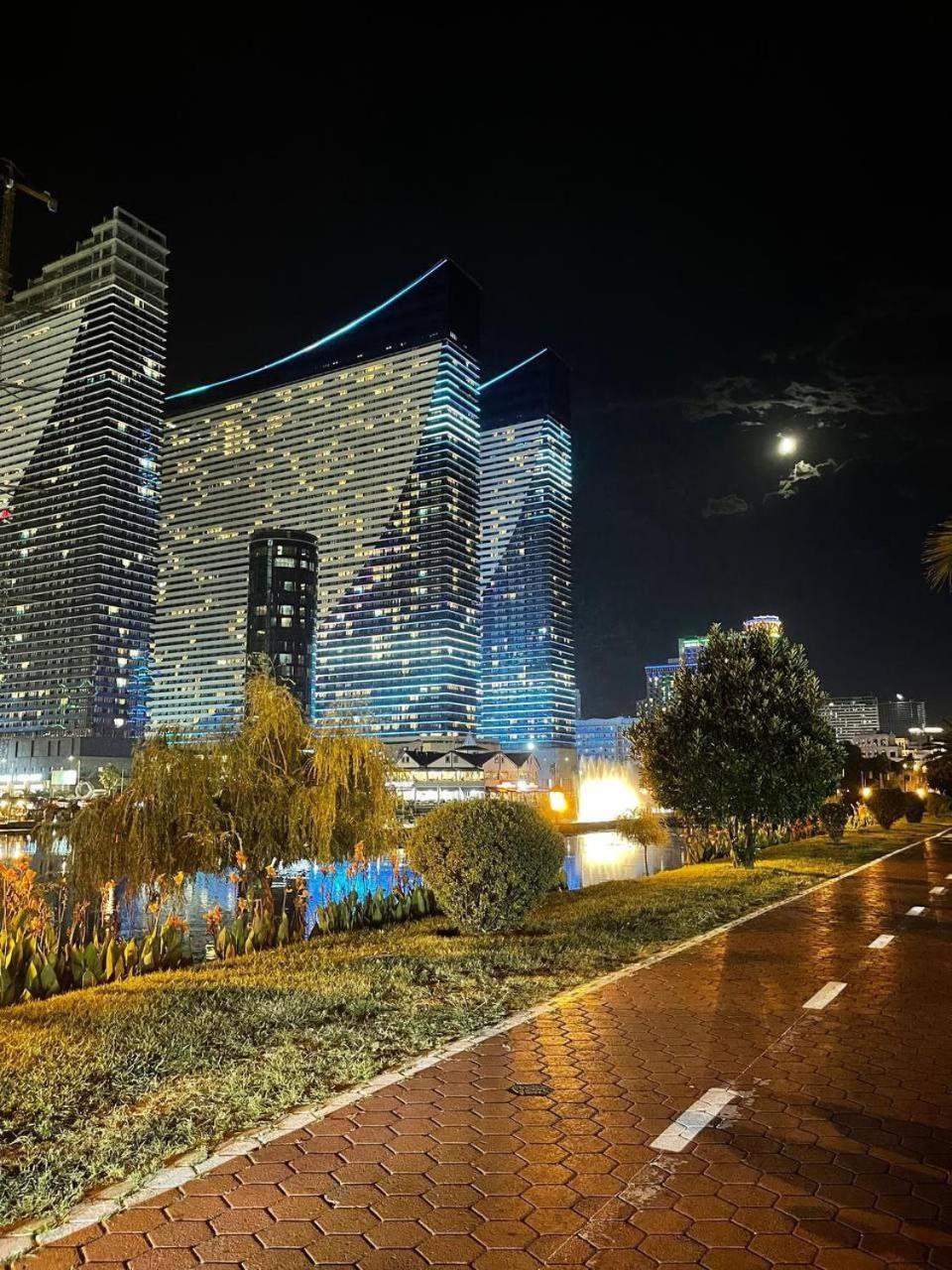 אפרטהוטל באטומי Orbi City Luxury Towers מראה חיצוני תמונה